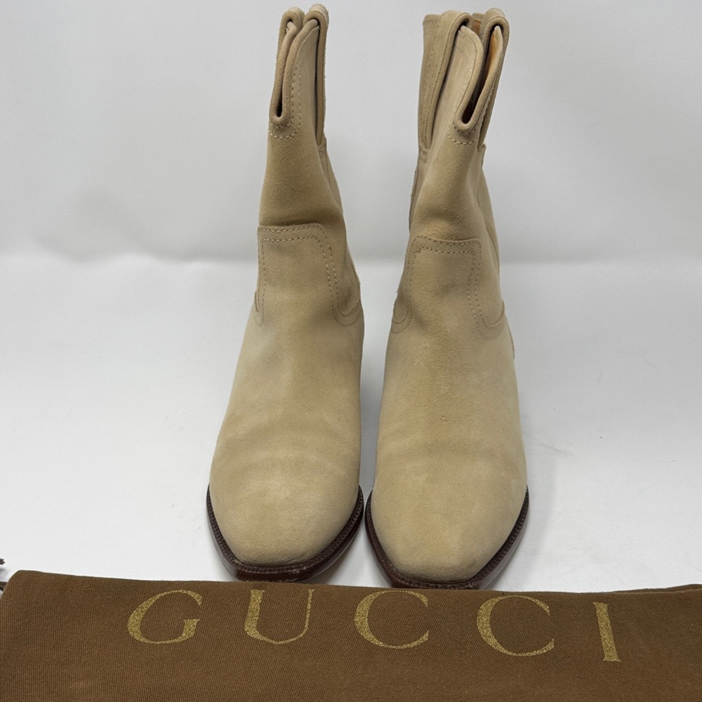Vintage Gucci Women's Cream Suede Ankle Booties